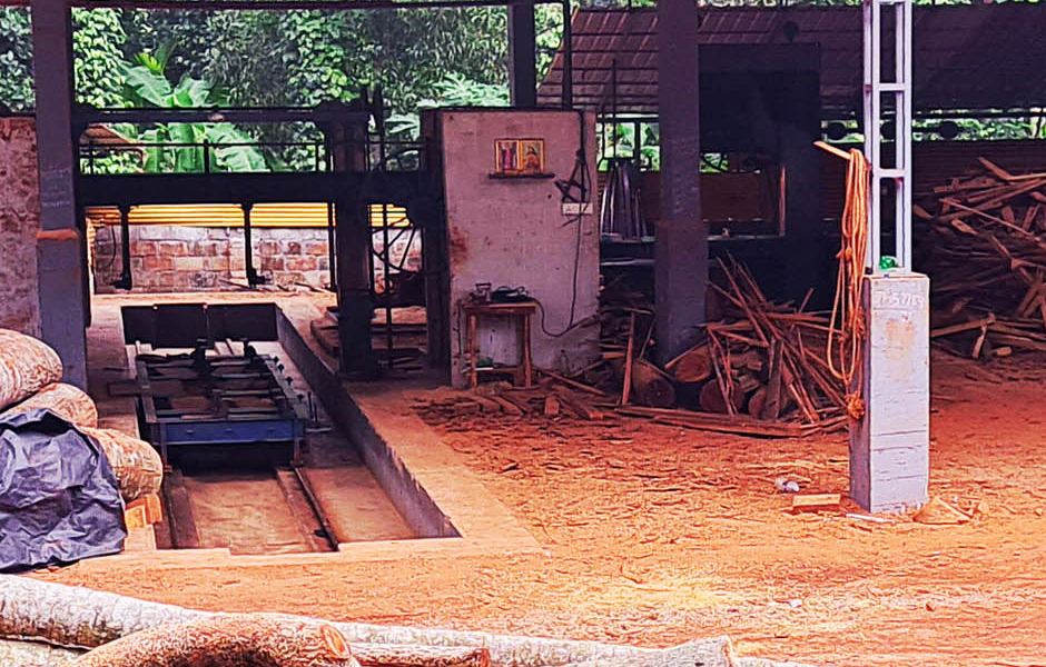 The log carriage and cutting bay at CK Sawmill, Kanjiramkulam